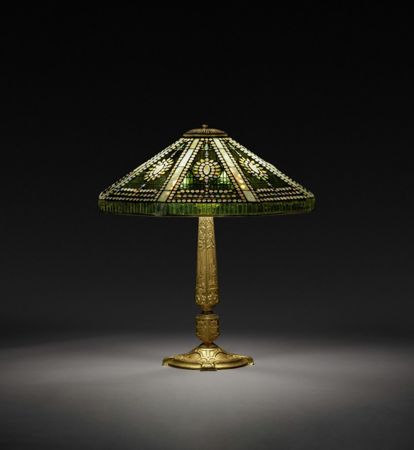 Urban Form: Empire Table Lamp