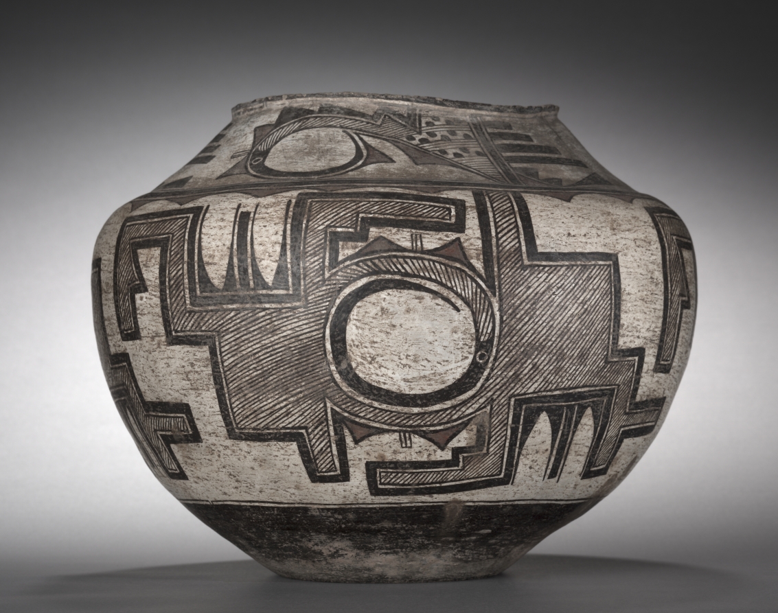 Urban Form: Water Jar (Olla) with Rainbird