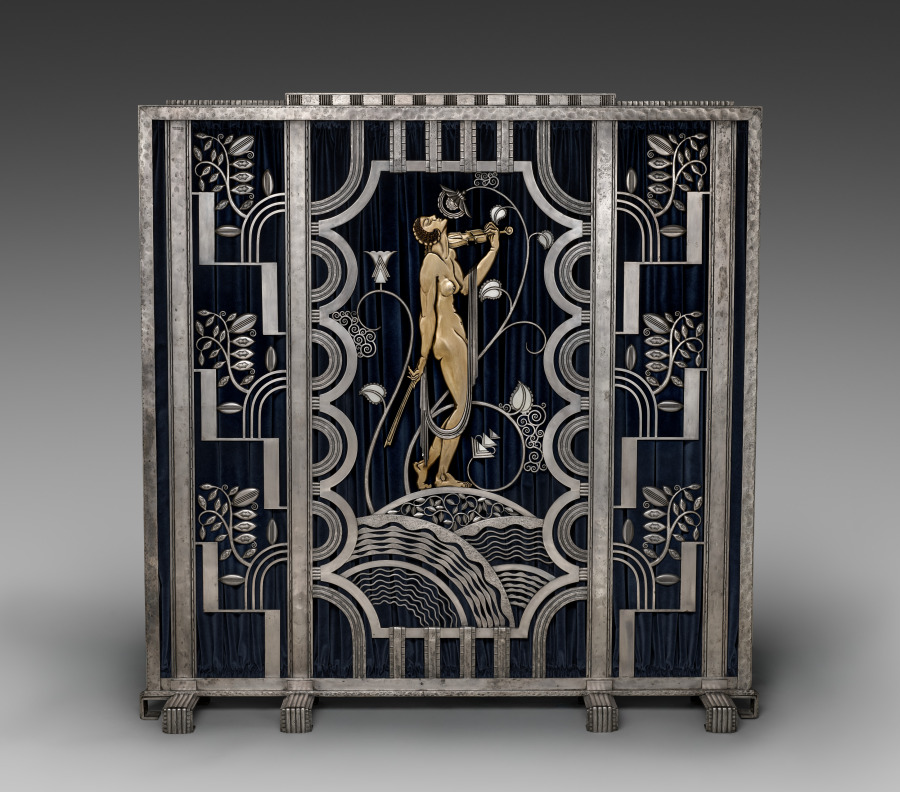 Urban Form: Muse with Violin Screen