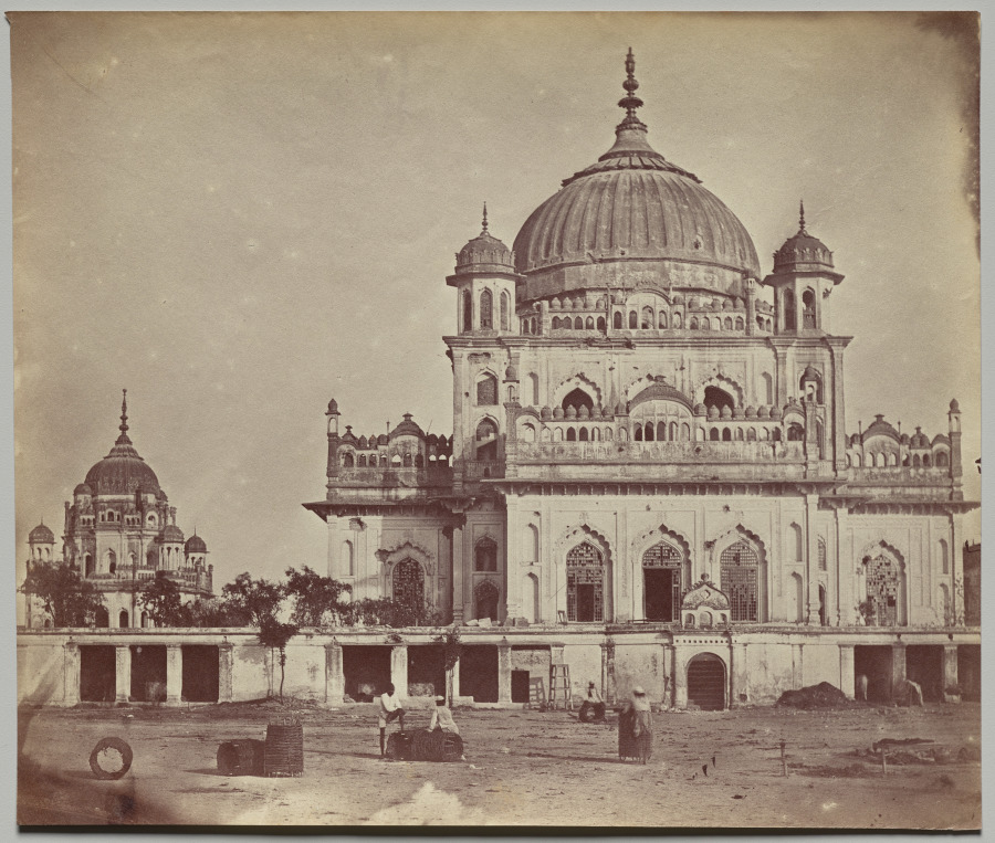 Urban Form: Small Mosque in the Kaiserbagh